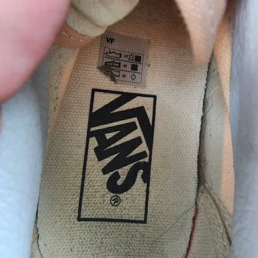 Vans Old Skool Shoe Sneakers Youth Girls Size 4.5 Honey Peach - Picture 9 of 10